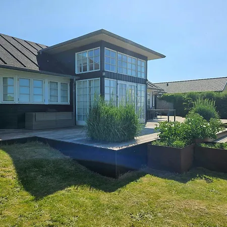 Semesterbostad With Panoramic Views Of Great Belt *